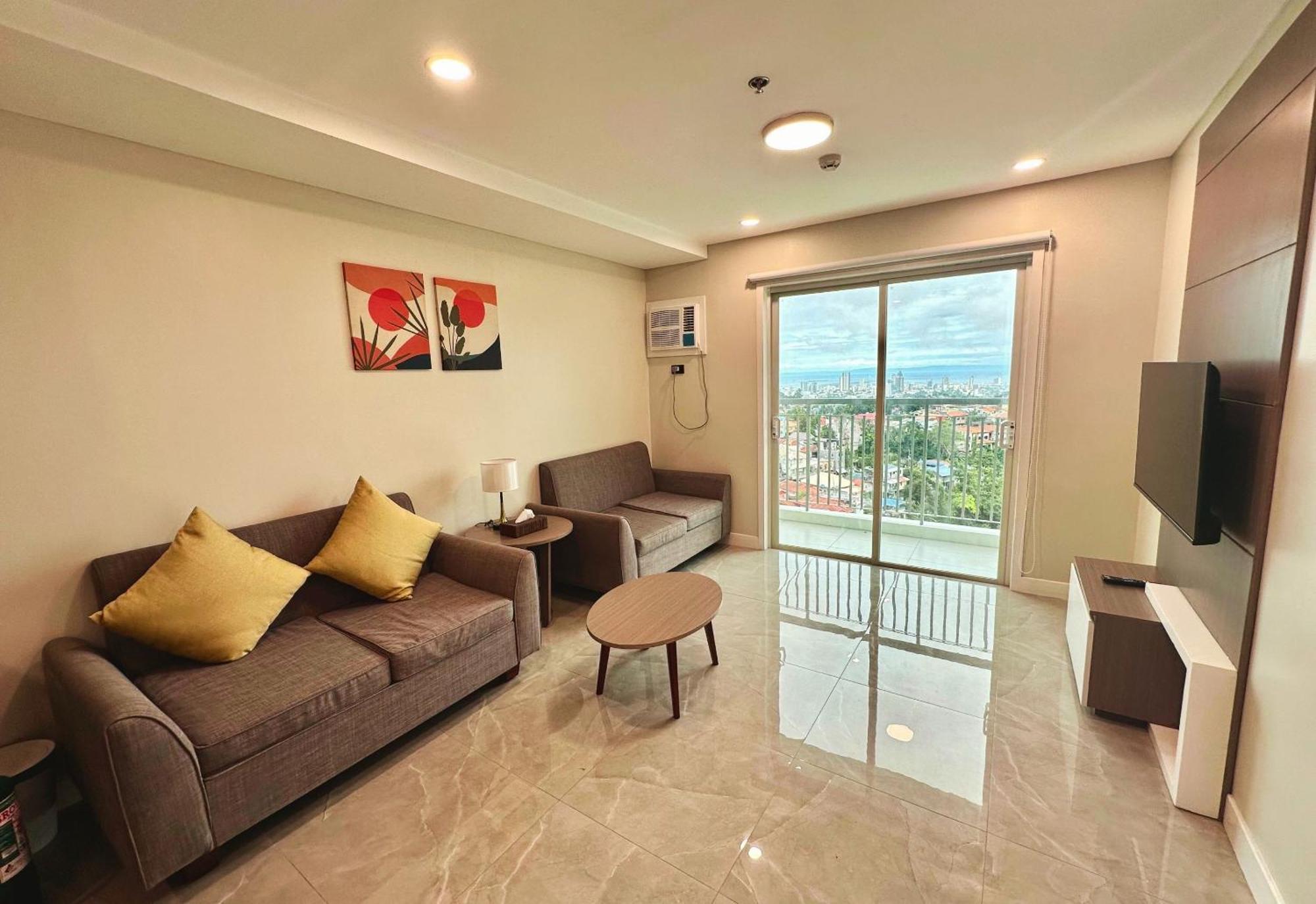 Hayat Sky Towers Hotel Cebu Luaran gambar