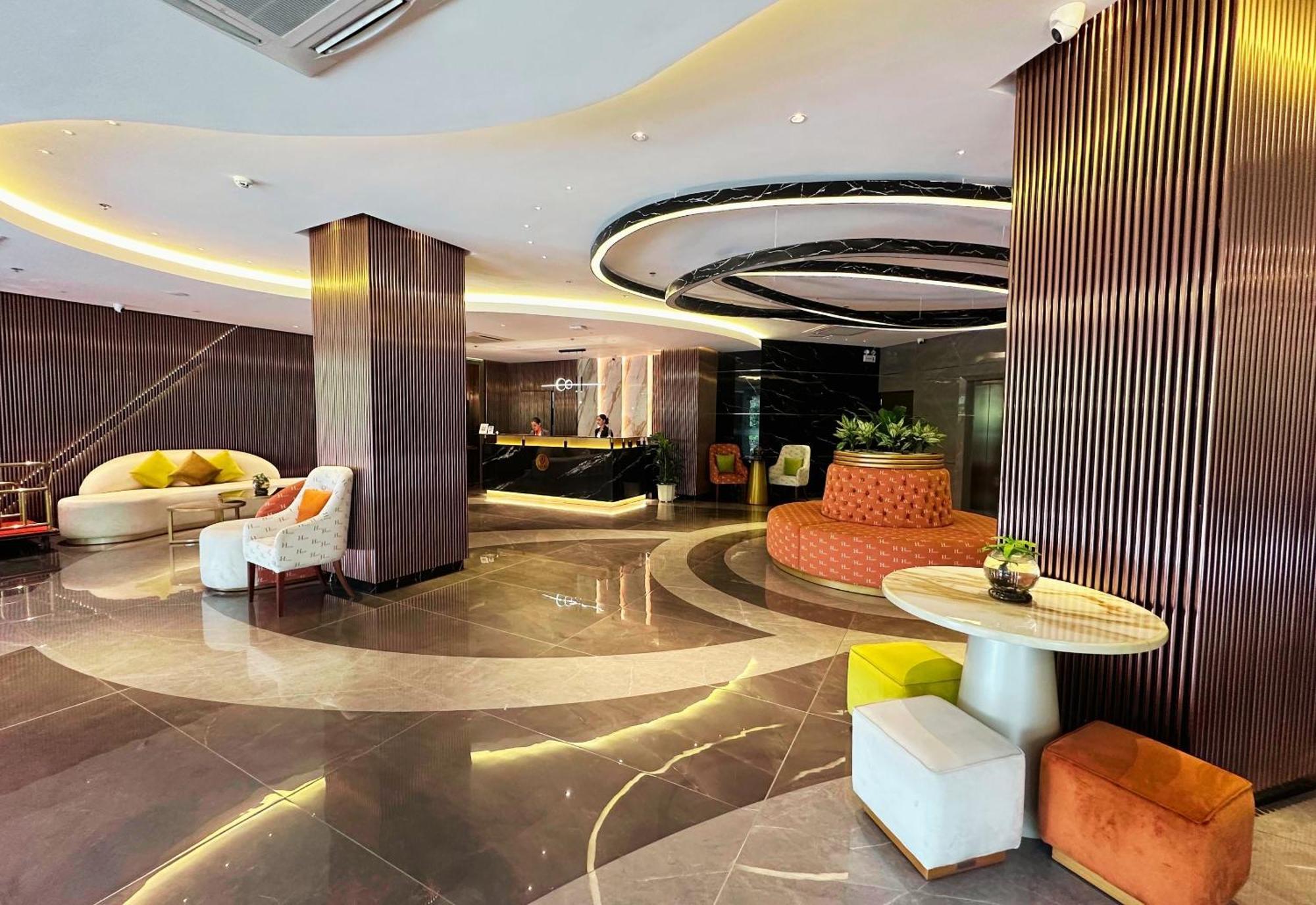 Hayat Sky Towers Hotel Cebu Luaran gambar