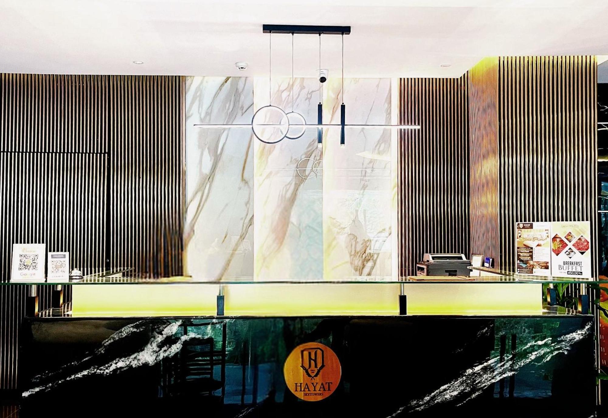 Hayat Sky Towers Hotel Cebu Luaran gambar