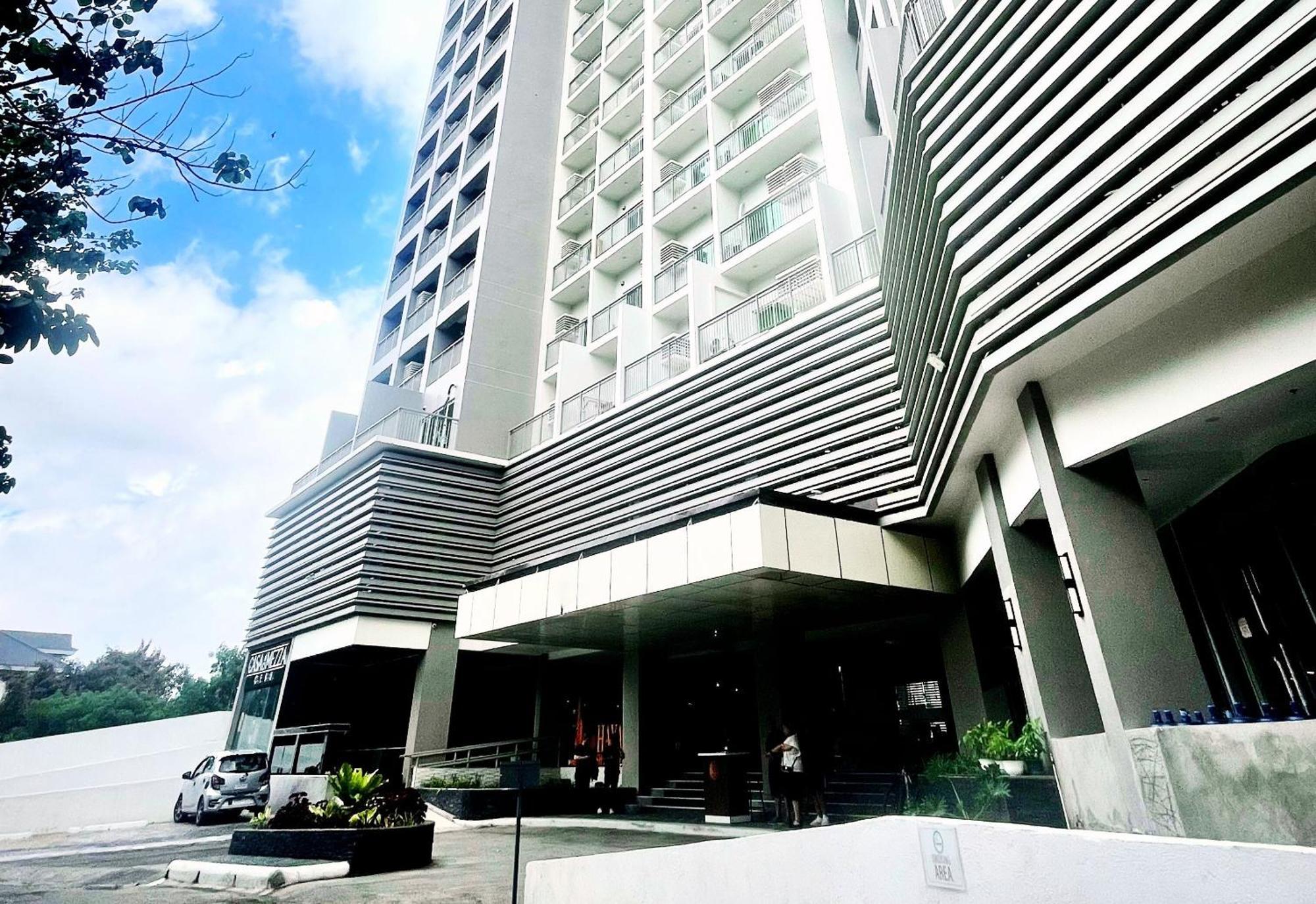 Hayat Sky Towers Hotel Cebu Luaran gambar