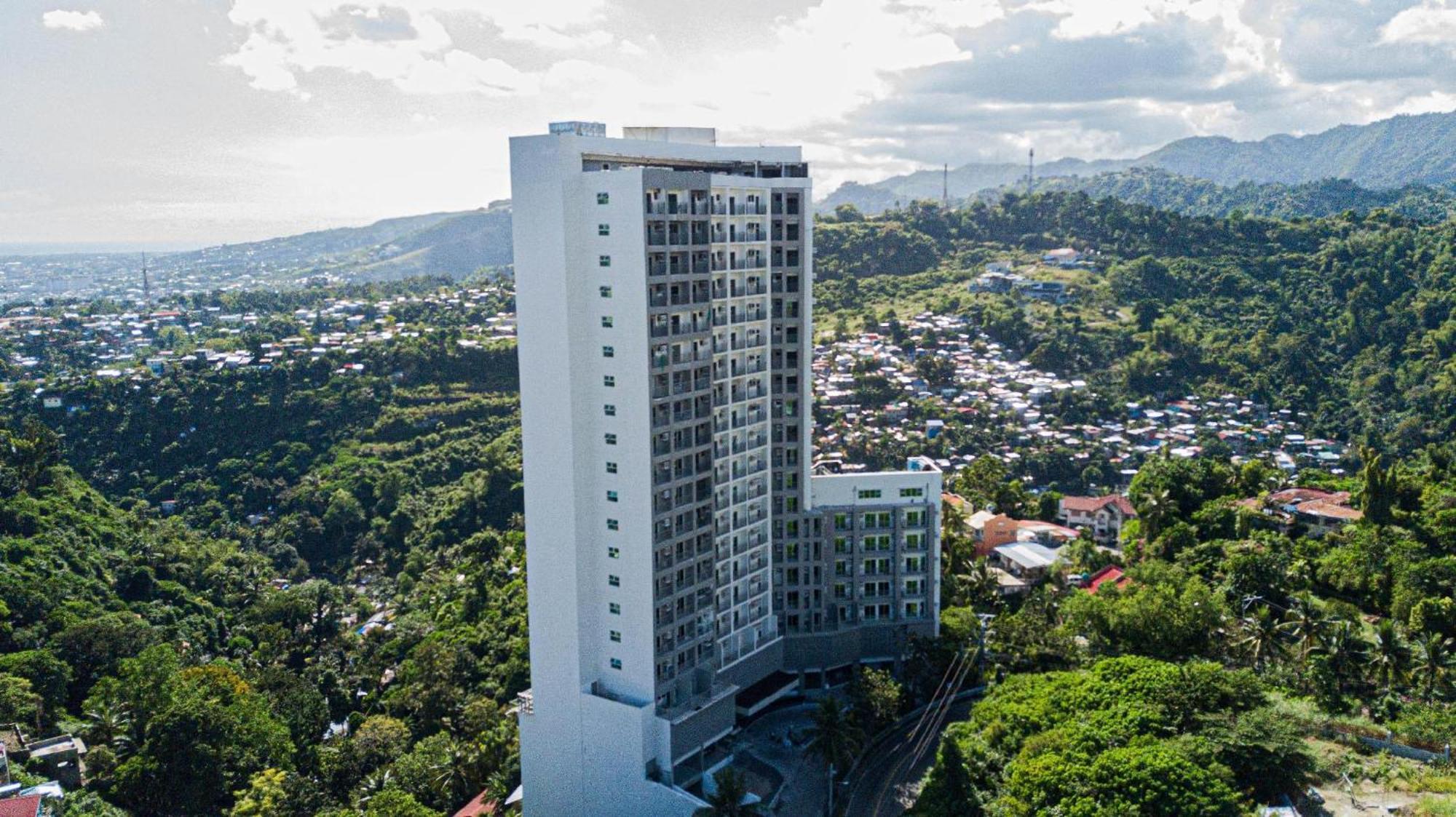 Hayat Sky Towers Hotel Cebu Luaran gambar